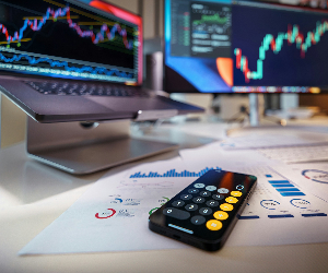 Trading indices demands precision—use indicators to harness market trends